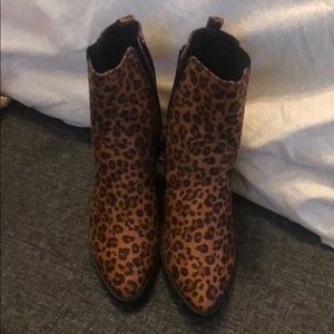 Express leopard booties